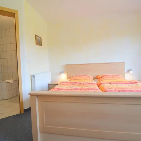 Gruppenhaus In Monschau Am Wald Сasa de vacaciones