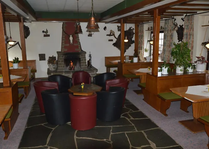 House In Monschau Near Forest Feriehus *